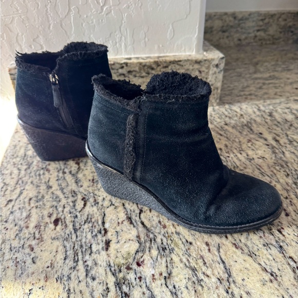 Cole Haan Yonkers Waterproof Suede Wedge Bootie sz 7 - Picture 2 of 6
